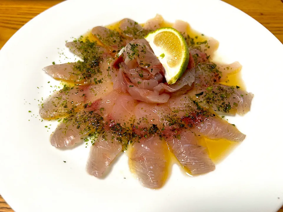 （釣）ネリゴのカルパッチョ　ごま油で|さくたろうさん