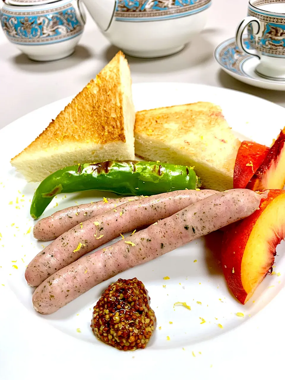 Snapdishの料理写真:Lemon Basil Sausage Breakfast~Like a morning meal at a Japanese Kissaten~|gonbenさん