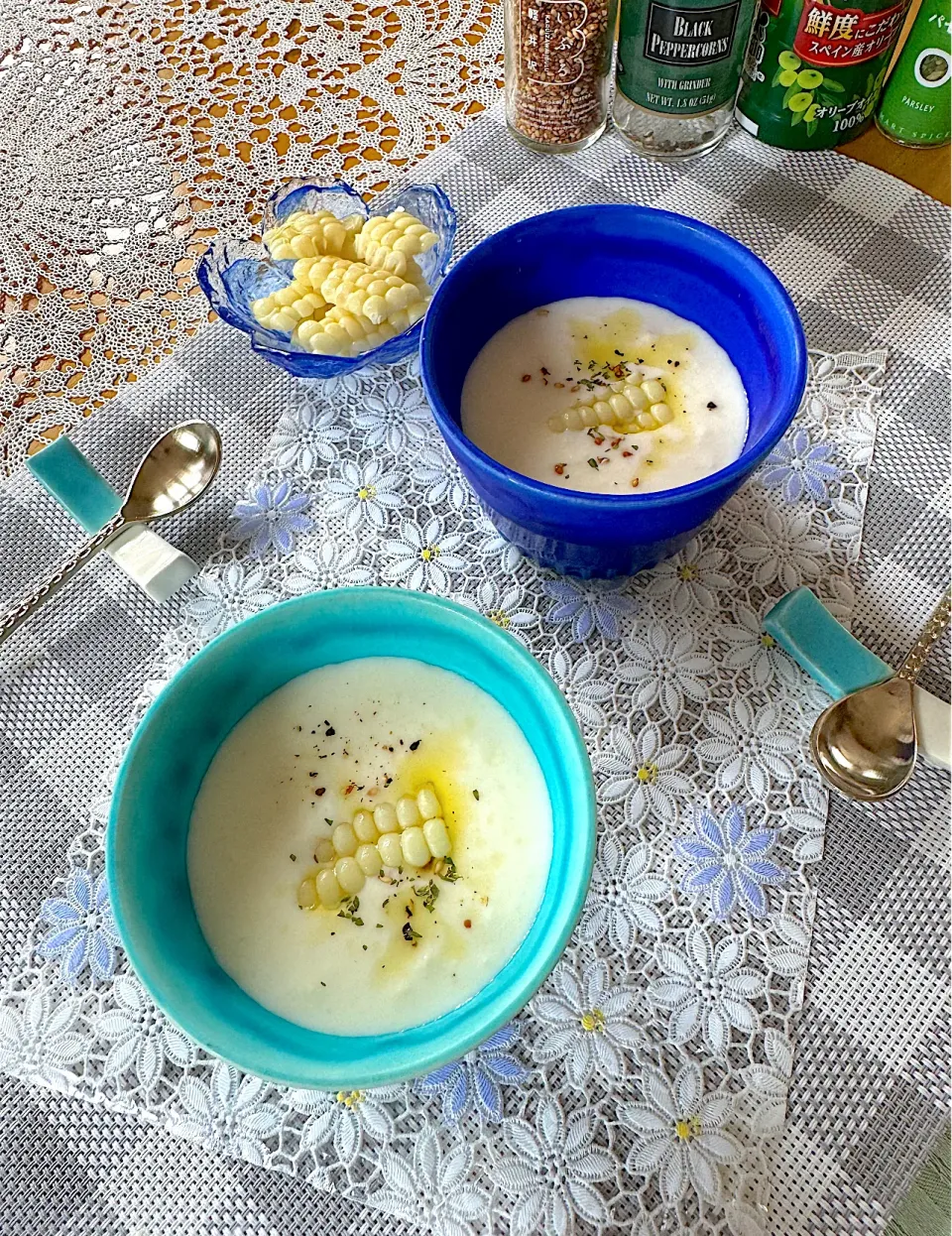 ホワイトとうもろこしと玉ねぎの冷製ポタージュスープ🌽🥣|さらっと🍀さん