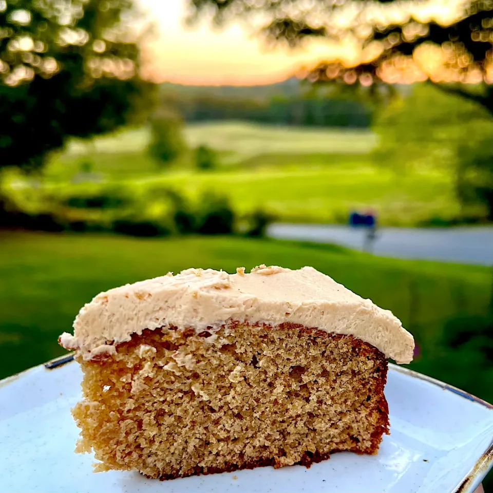 Snapdishの料理写真:Apple cake with whipped caramel frosting|Dean M Rogersさん