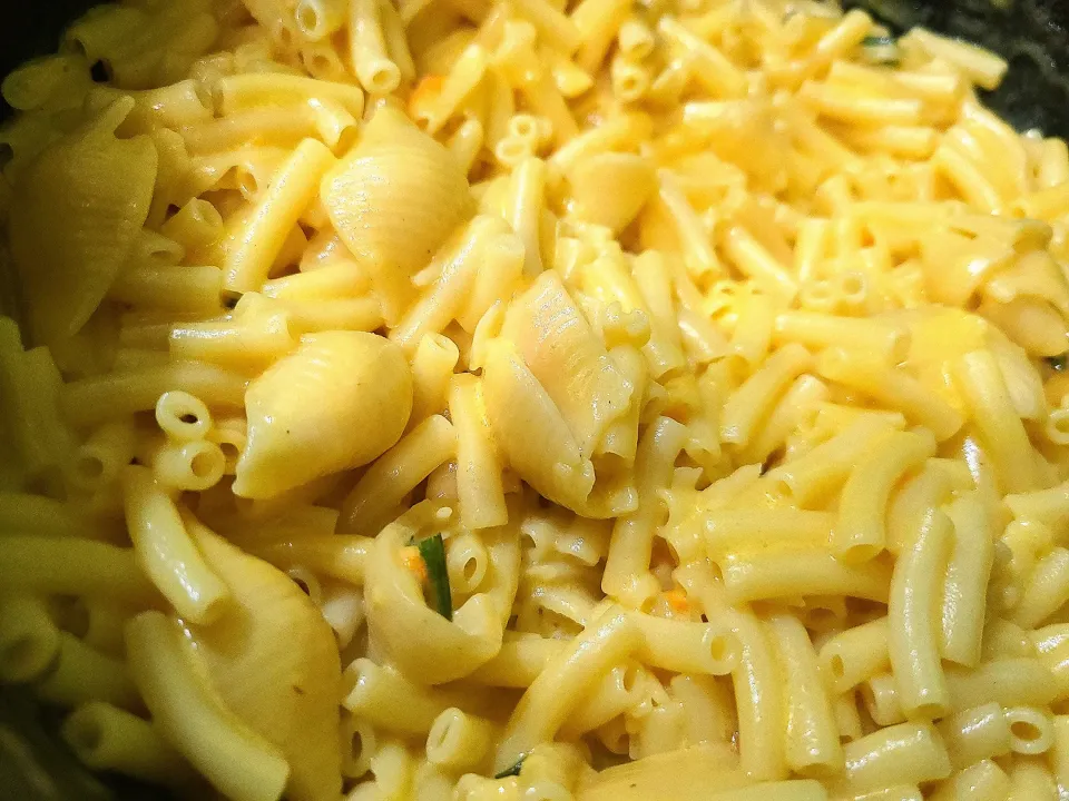 Homemade Mac n Cheese|Marissa Bakshさん