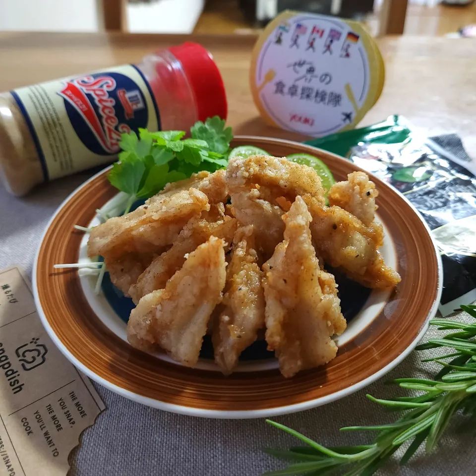 世界の食卓探検隊🌏ヤゲン軟骨の唐揚げ🐔スパイス21と赤胡椒で❗|ナオミさん