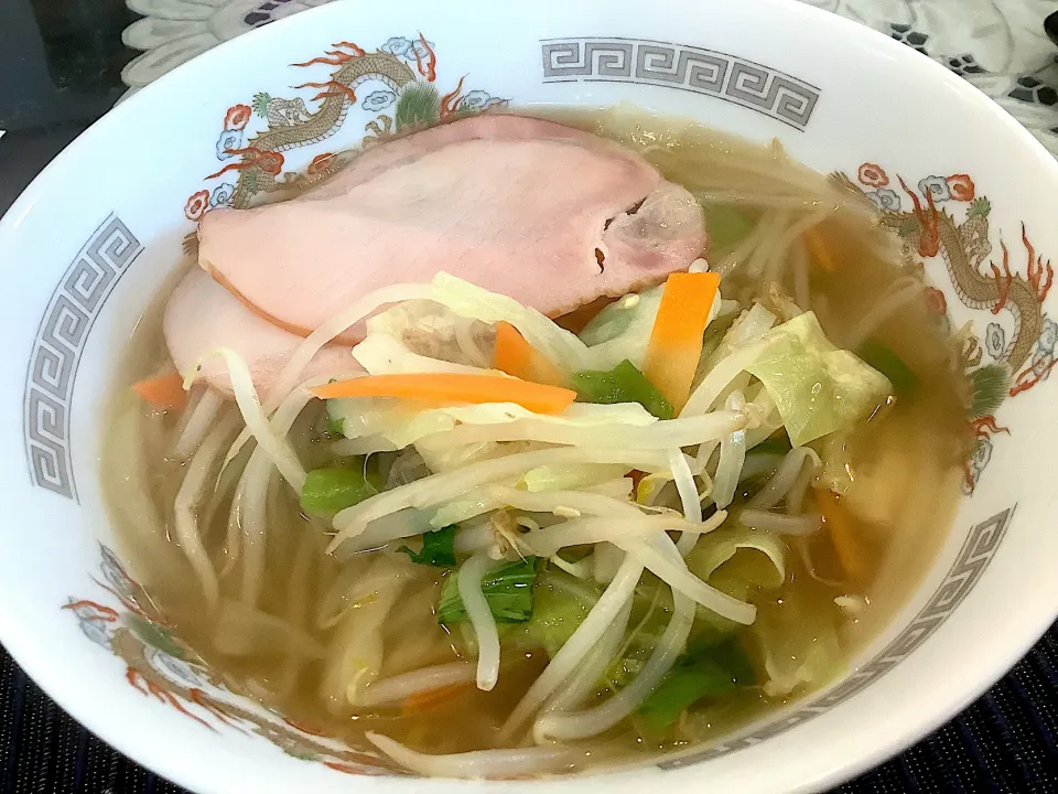 今日は少しだけ涼しいからラーメン🍜😋|アライさんさん