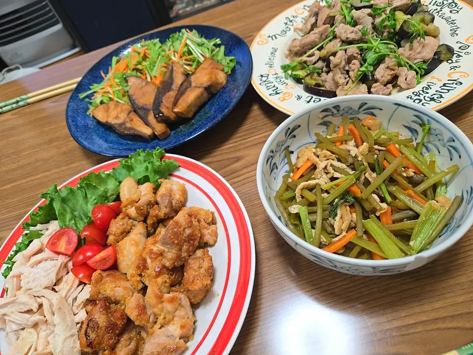 ブリの照り焼き・唐揚げ・ナスと豚肉炒め🌺|chiyukiさん