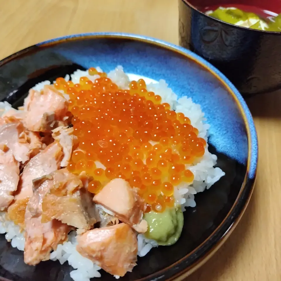 鮭といくらの親子丼|万葉さん