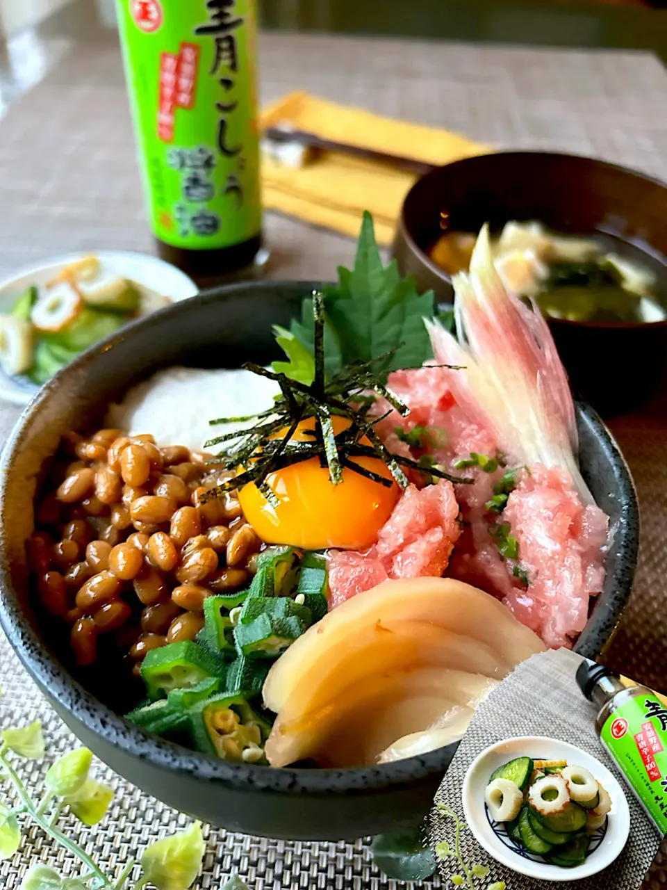 【昨日の夕飯】ばくだん丼|まなまな♡さん