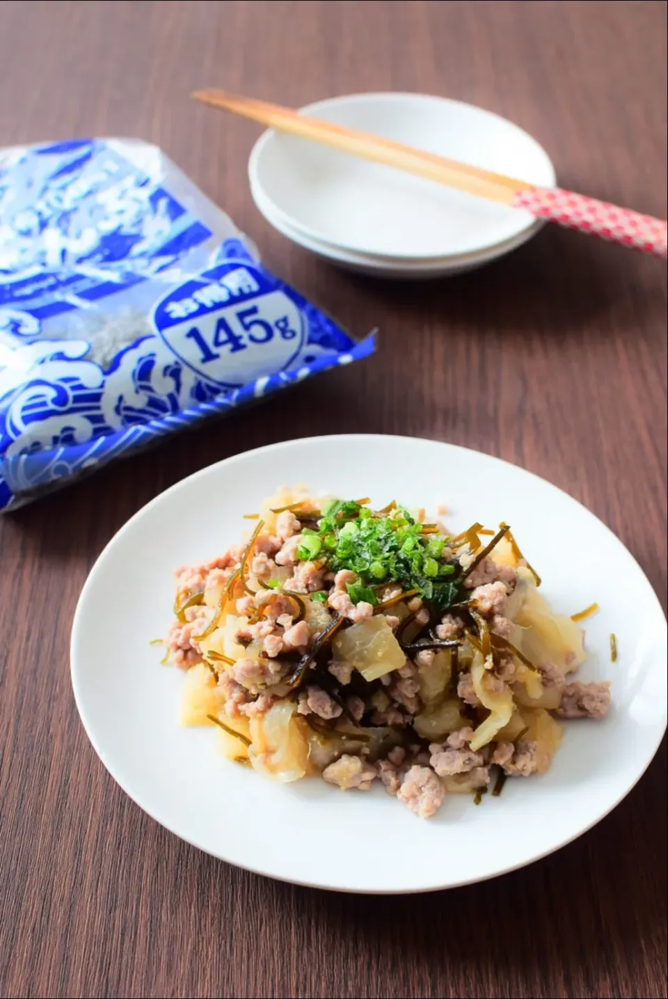 塩昆布で味付け！薄切り大根と豚ひき肉の生姜焼き|アマイモノ・クウ蔵さん