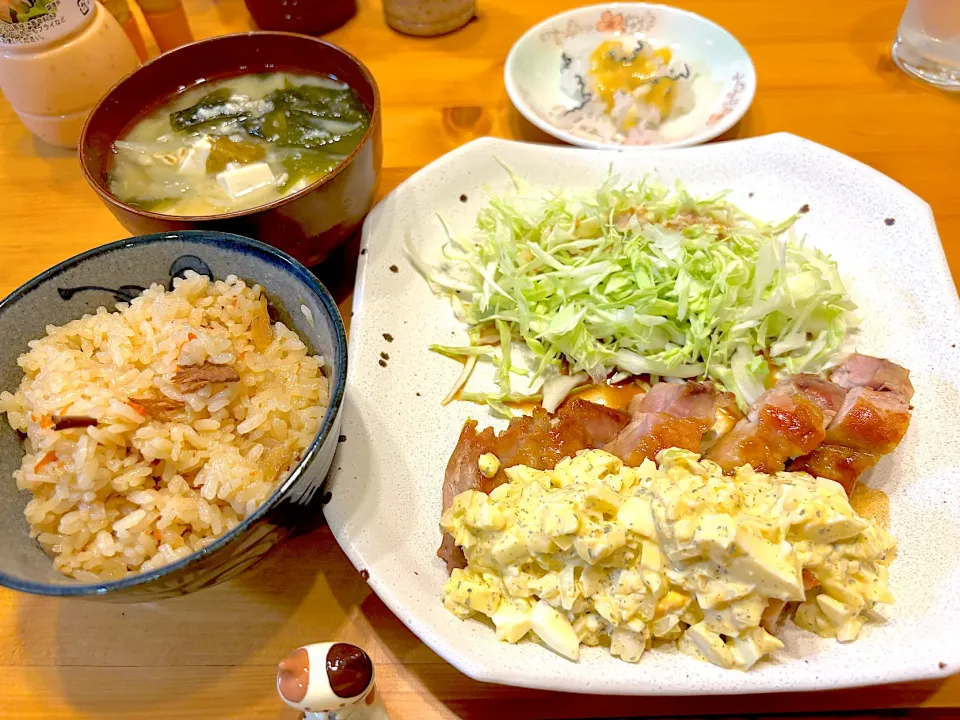 今夜の晩ごはん　鶏の照り焼きタルタルソース|Kouji  Kobayashiさん