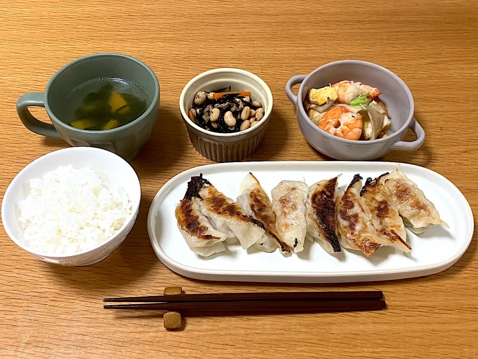 Snapdishの料理写真:＊自家製餃子🥟夕飯＊|＊抹茶＊さん