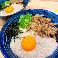 Snapdishの料理写真:お月見肉うどん🎑|もやぴさん