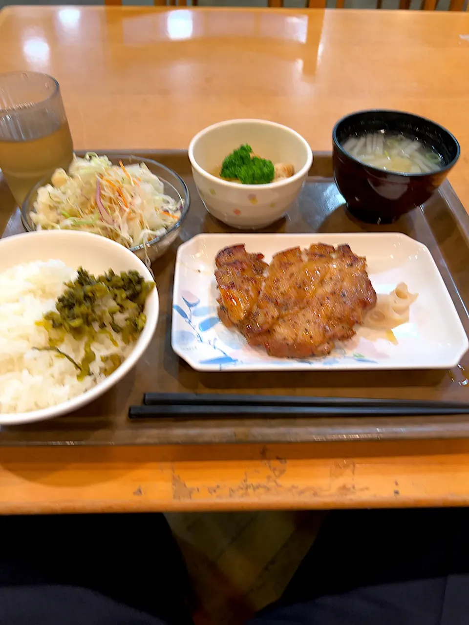 本社研修所の夕食😋|すかラインさん