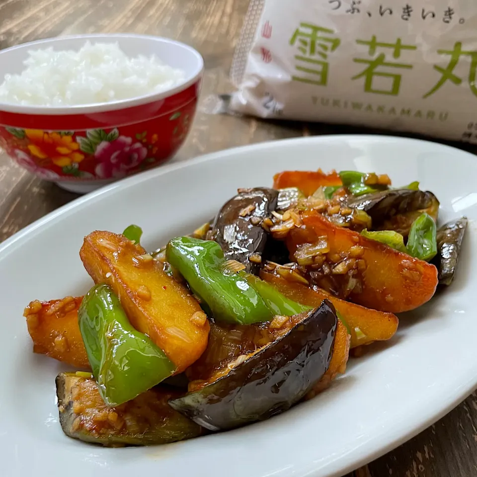 地三鲜（ディーサンシェン）と雪若丸🇨🇳🇯🇵|七海さん