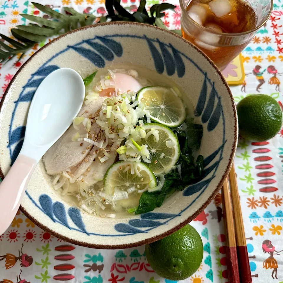 カボス鶏ハム塩ラーメン🍜|noeさん