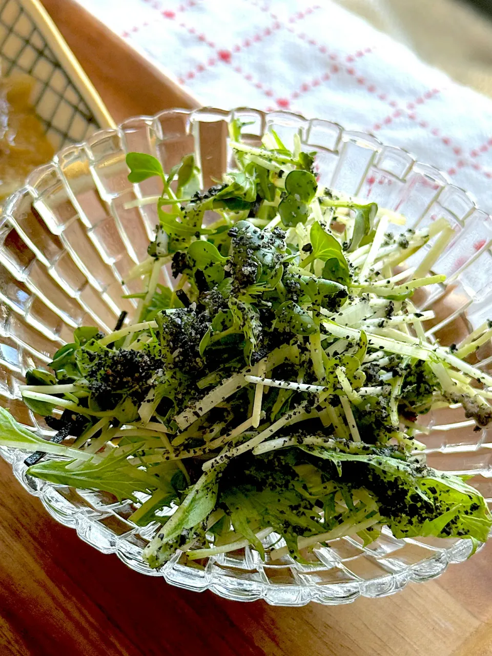 水菜とかいわれ大根のゴマサラダ|チイホ✨さん