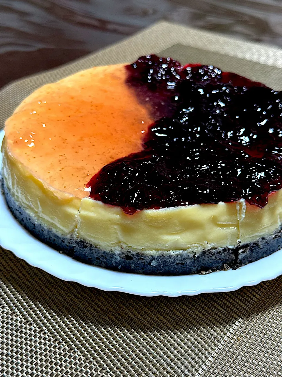 Homebaked cheesecake with blueberry and fg jam on top|Laarni Nabongさん