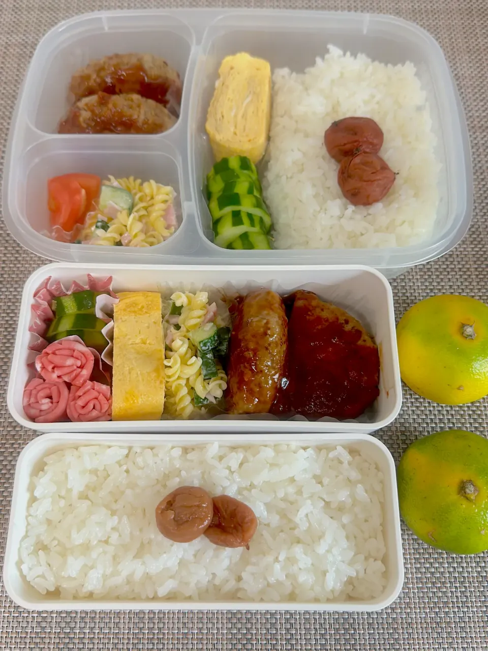 Snapdishの料理写真:ハンバーグ弁当。旦那さん、娘弁当。|ゆーこ。さん