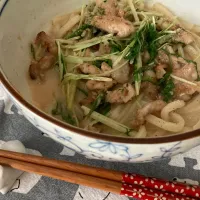 Snapdishの料理写真:ごまだれうどん|Chikaさん