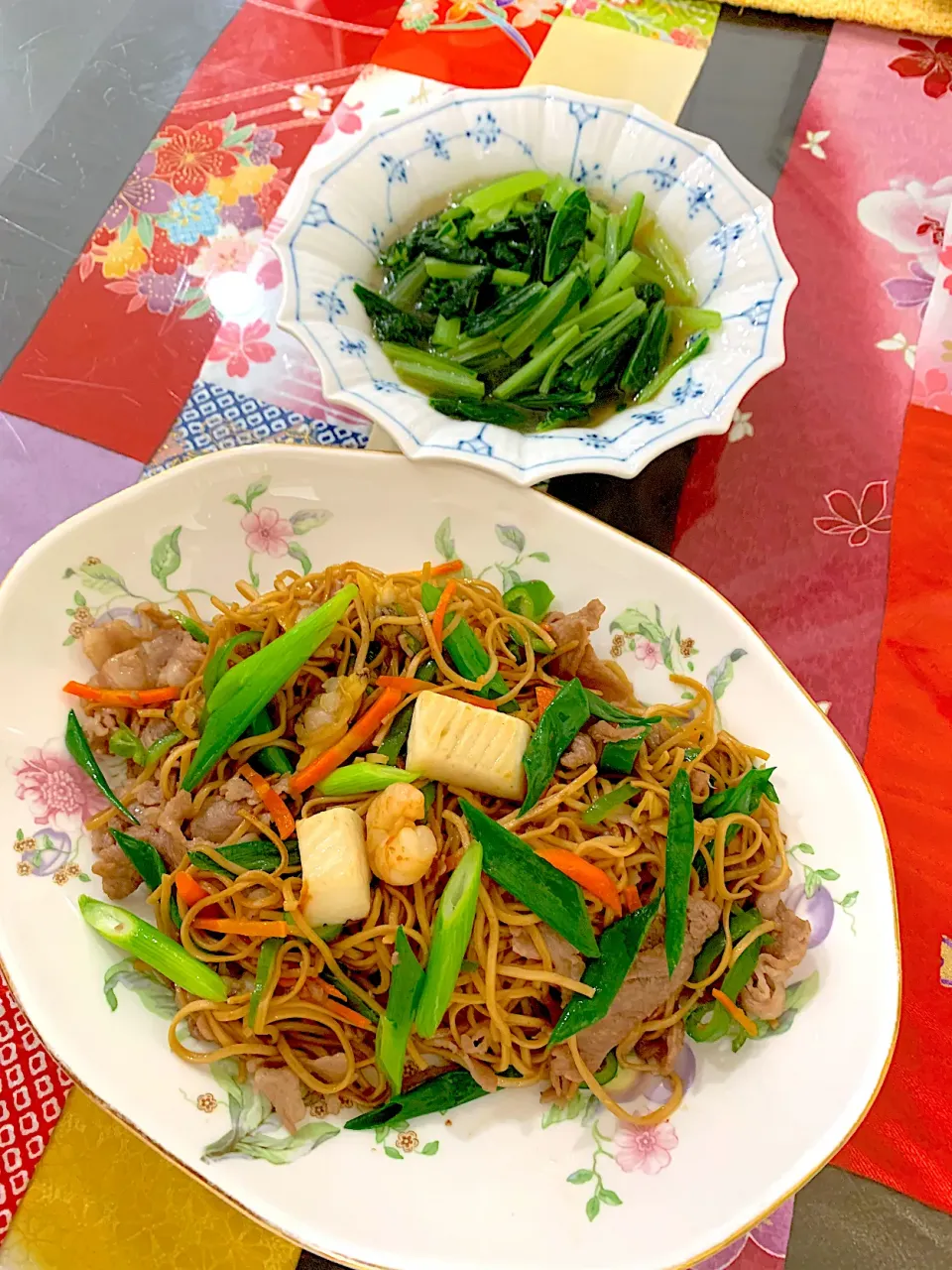 上海焼きそばと小松菜のオイスターソース炒め|プクママさん