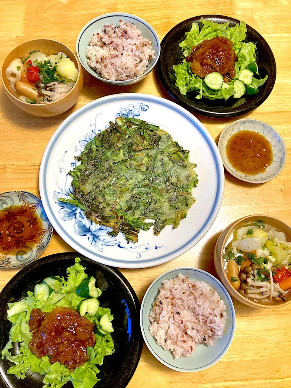 おろしハンバーグ♡韮とあおさのチヂミ♡塩糀パウダーでポトフ♡雑穀米ご飯|さくたえさん