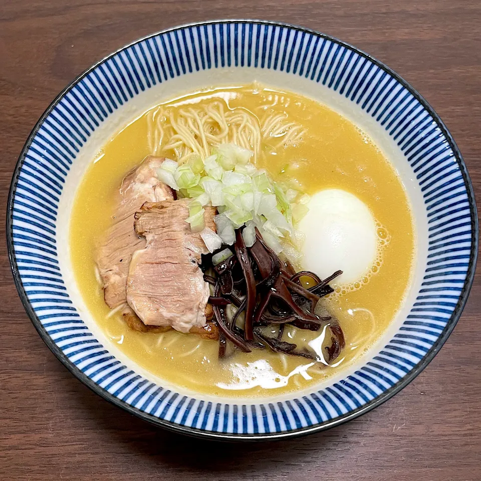 鶏白湯ラーメン|dashi menjiroさん