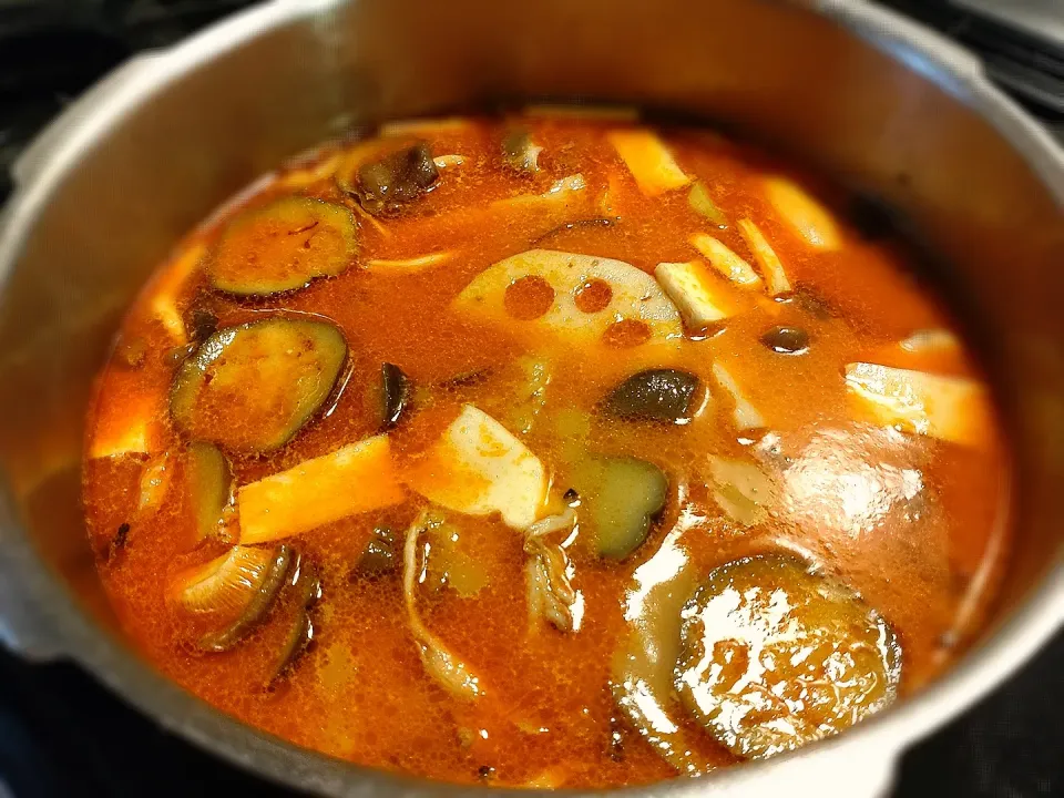 サルシッチャでカレースープ|みりさん