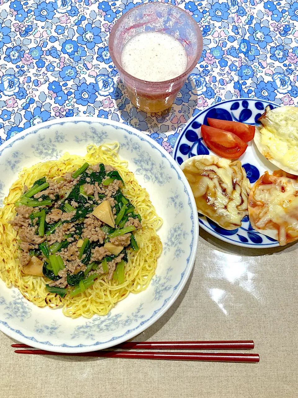 小松菜挽肉あんかけそばと餃子ピザ|おしゃべり献立さん