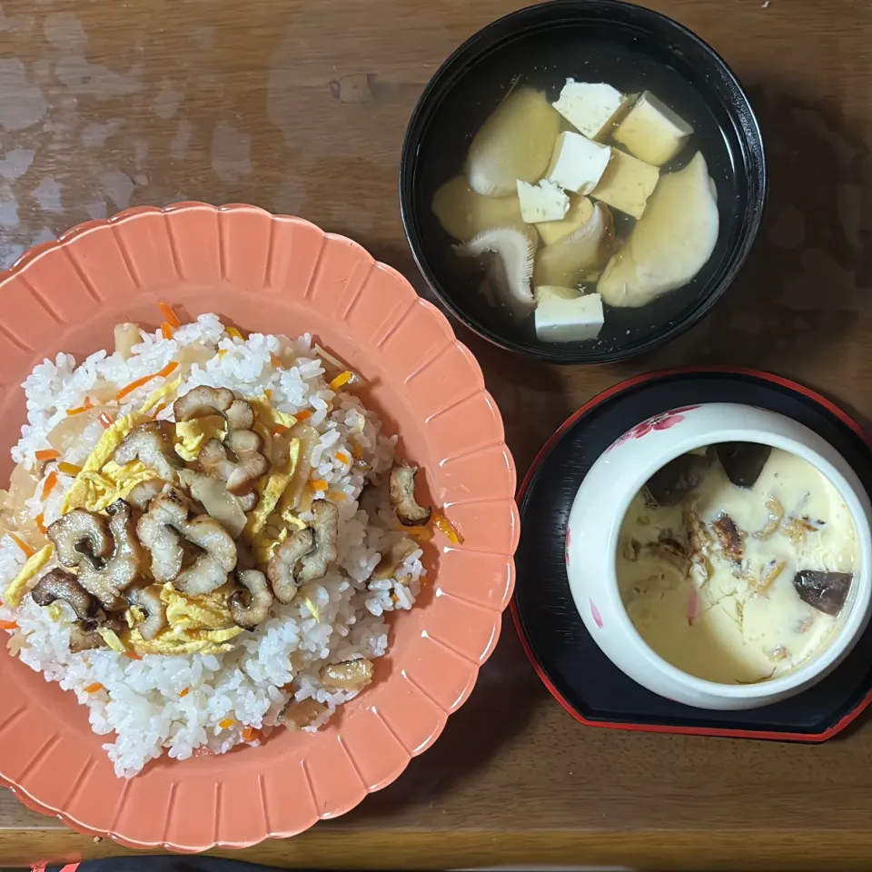 ちらし寿司、茶碗蒸し、お吸い物|まっちゃんさん