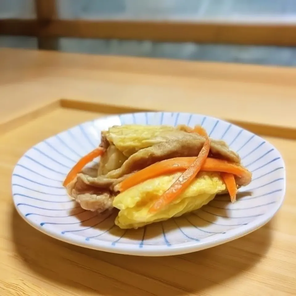 豚肉にんじんシリシリの卵巻き🥕🥚|森のごはん屋さんさん