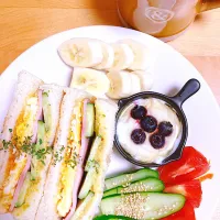 Snapdishの料理写真:サンドイッチ🥪| 四つ葉🍀さん