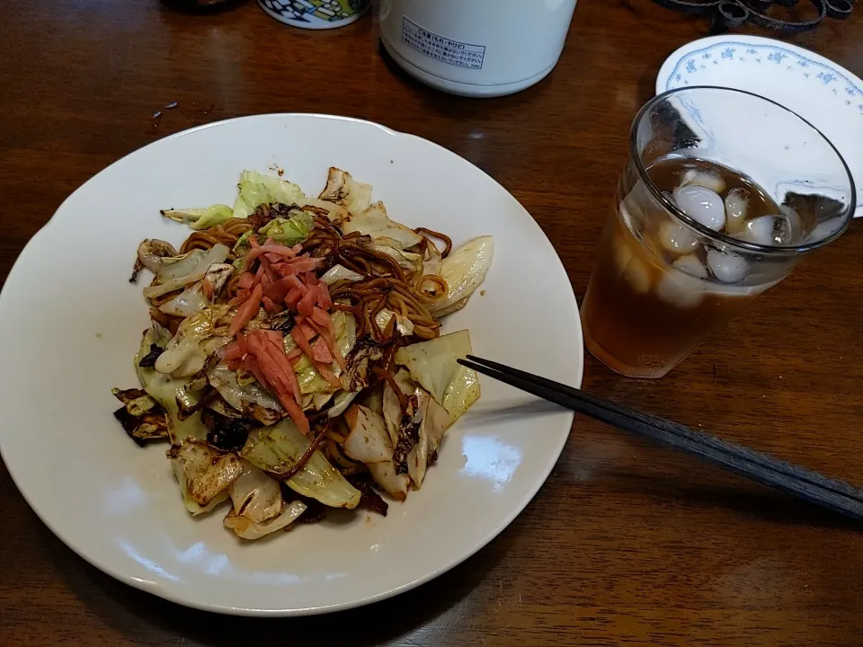 ドクダミ麦茶と焼きそば|くぼんぼんさん