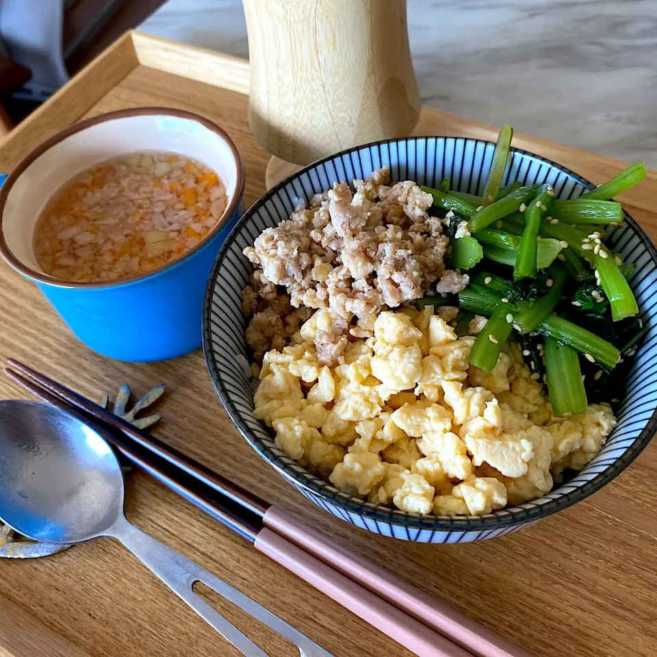 Snapdishの料理写真:三食丼|なつこさん