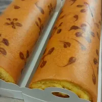 Snapdishの料理写真:roll cake with pineapple jam|Ika Lisnawatiさん