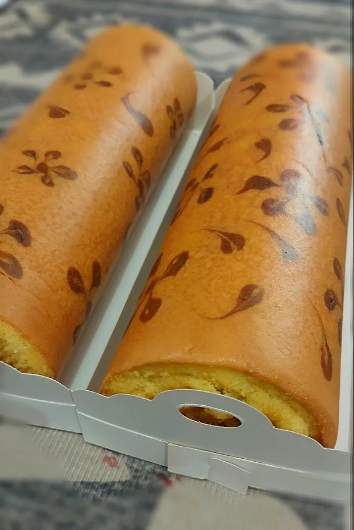 roll cake with pineapple jam|Ika Lisnawatiさん