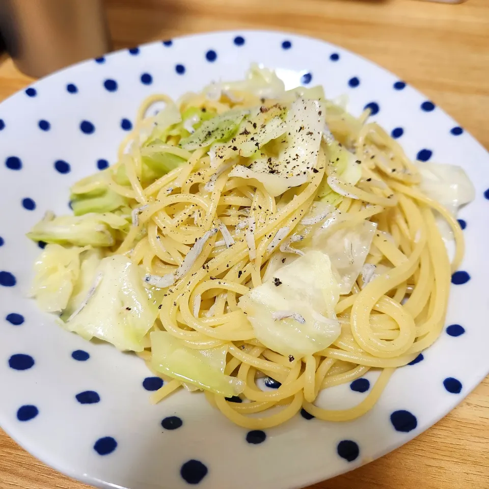 キャベツとしらすのペペロンチーノ風|おでんくんさん