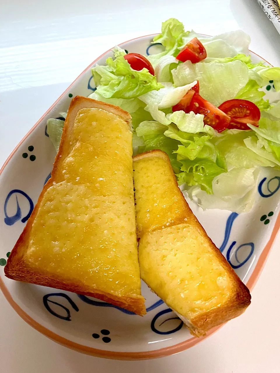 チーズトースト🍞|コマツ菜さん