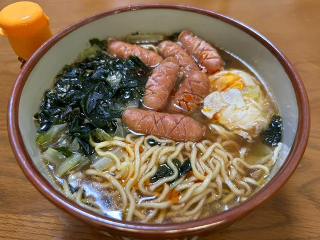 マルちゃん正麺🍜、醤油味❗️(^_-)✨|サソリさん