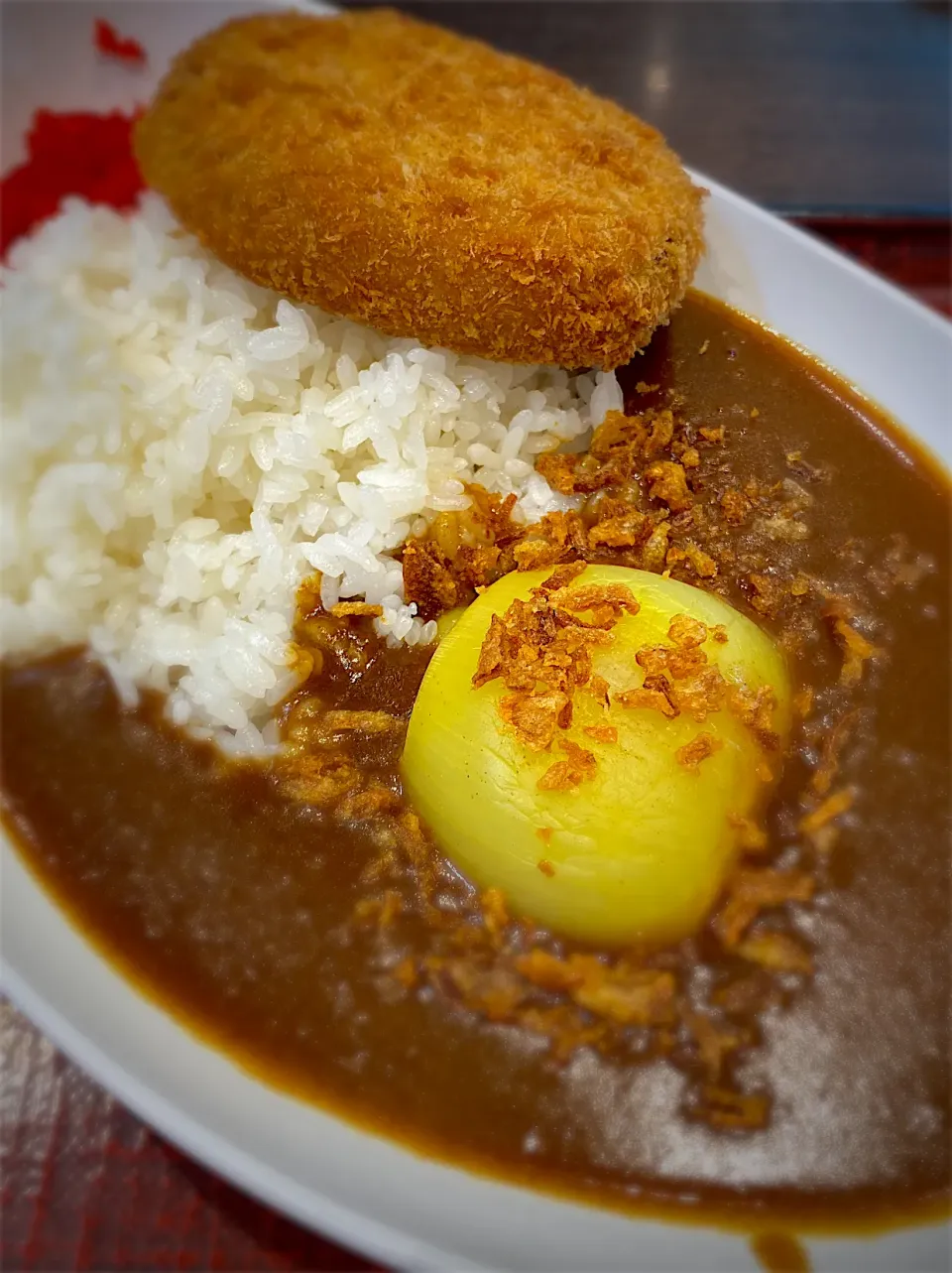 淡路島玉葱丸ごとカレー（コロッケトッピング）|へろへろさん