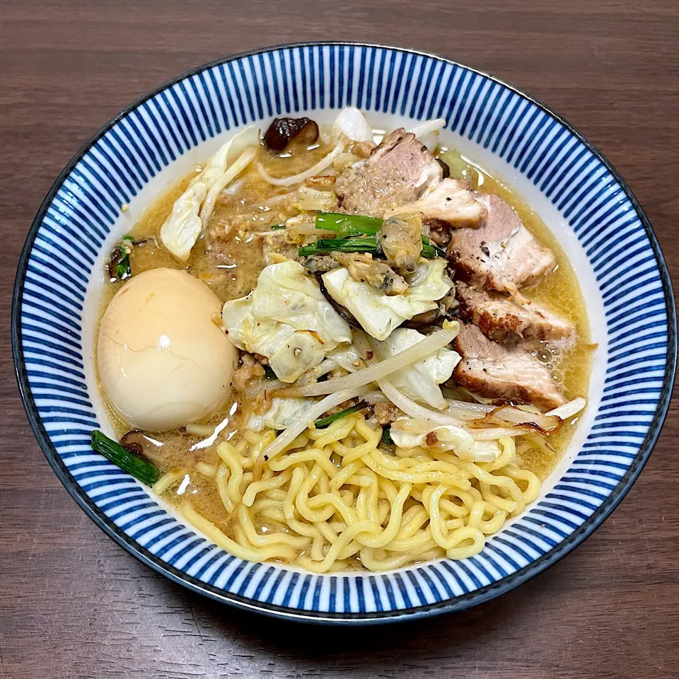 濃厚麦味噌ラーメン|dashi menjiroさん