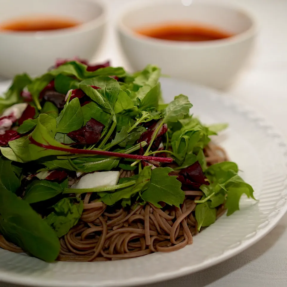 トマトソースのつけ蕎麦|てつやさん