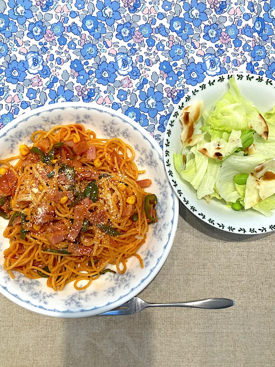 ナポリタンとサラダ|おしゃべり献立さん