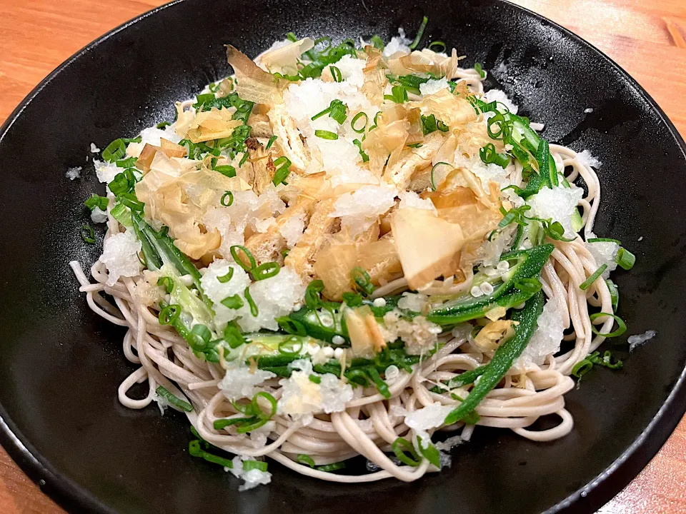 冷やしきつねば（オクラ）蕎麦|あいこさん