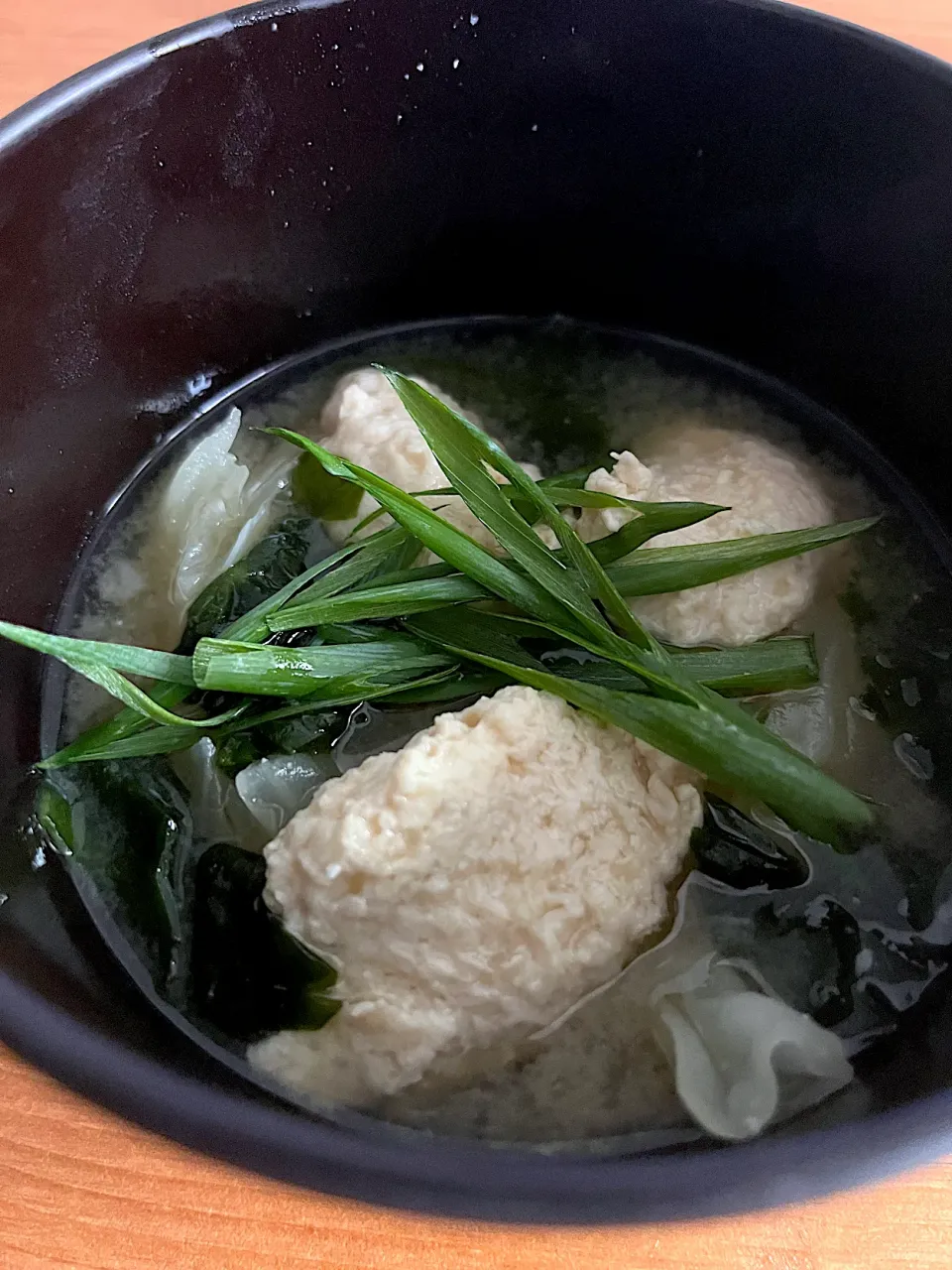 鶏つみれとキャベツの味噌汁|あいこさん