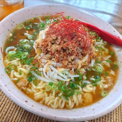 「サッポロ一番 みそラーメン」を使ってみたSnapdishの料理・レシピ写真:肉そぼろラーメン🍜