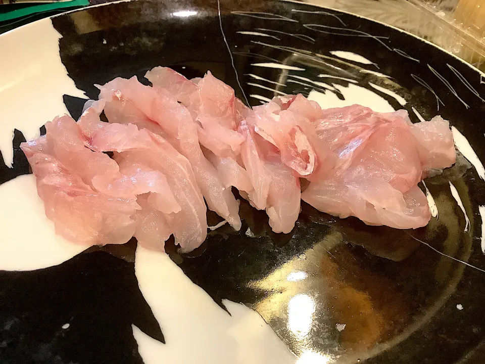 Snapdishの料理写真:アラのお刺身🐟😋|アライさんさん