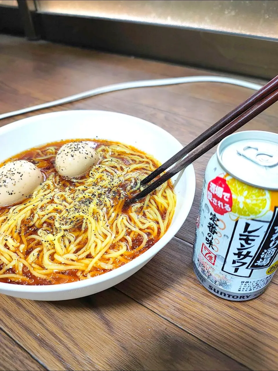 あっさり昔風醤油ラーメン。味玉のみのせ|時雨さん