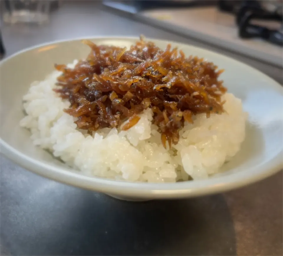 朝ごはん　今日はシラスの釘煮のせ|なかちゃんたまごさん