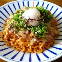 ブルダック炒め麺 温玉のせ油そば