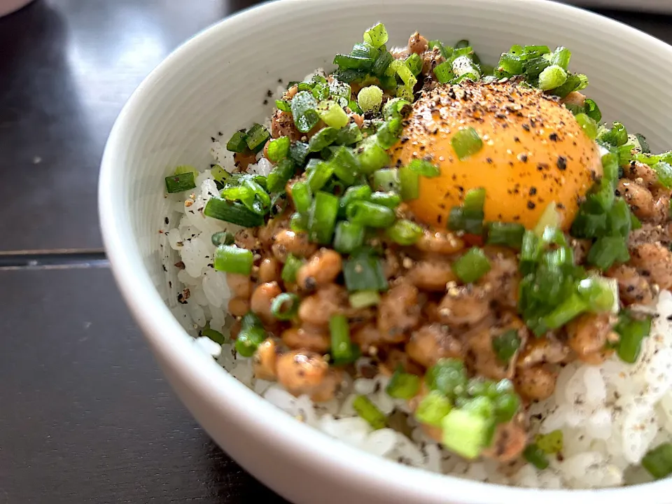 塩で食べる納豆ごはん|ハルさん