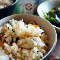 Snapdishの料理写真:炊き込みご飯|るんるんママsmile*N*kitchenさん