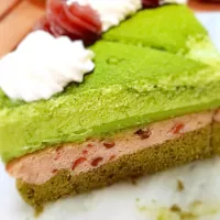 抹茶のムースケーキ（断面）